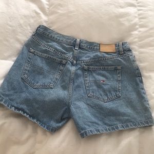 TOMMY HILFIGER JEAN SHORTS